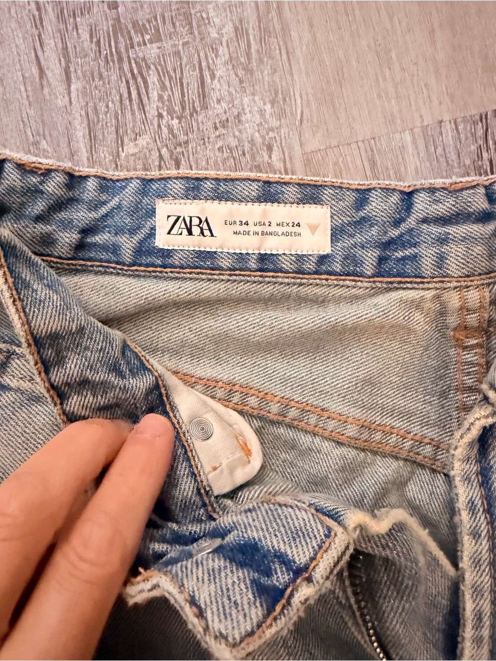 Zara High Rise Wide Leg Jeans Light Wash Size 2 / EUR 34 Denim Pants - Picture 3 of 3